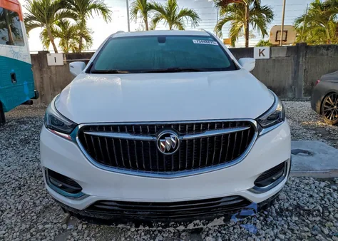 2018 Buick Enclave Essence z USA, uszkodzony, nr VIN 5GAERBKW5JJ122102